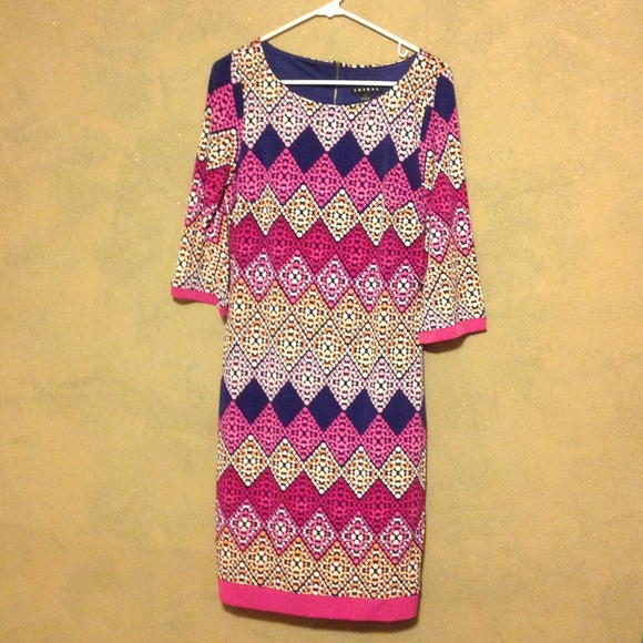 Tribal Dress. - Picture 2 of 4