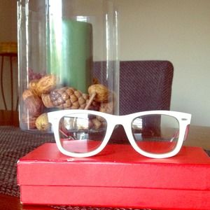 Rare print White Ray-Ban Glasses