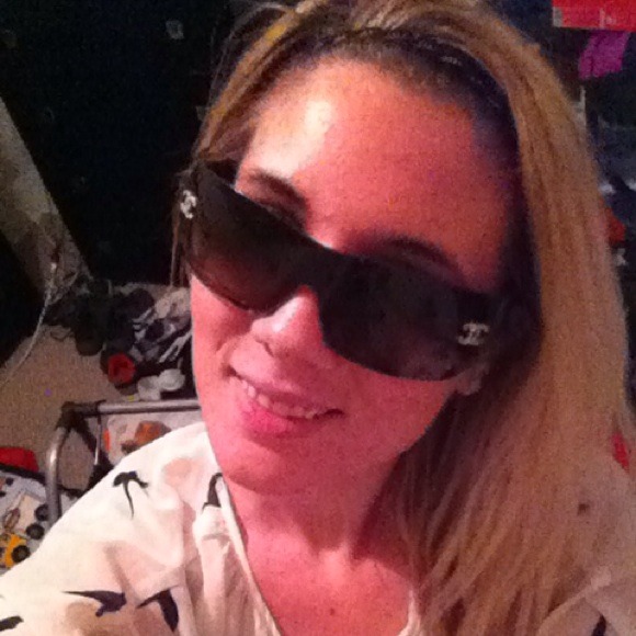 Chanel Sunglasses Modeled ?
