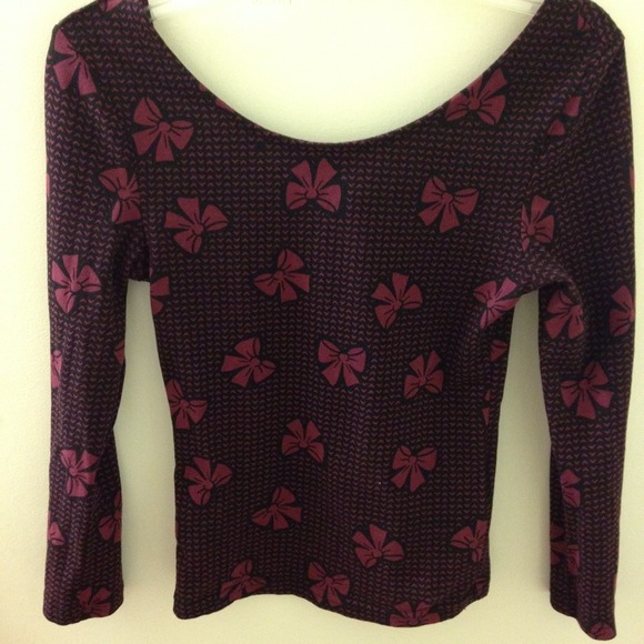 H&M Long Sleeved Crop Top