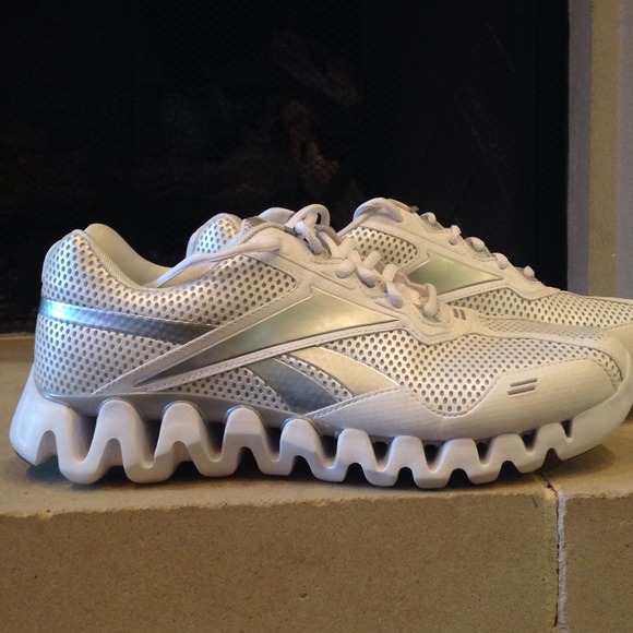 Men's Reebok White Tennis Shoes