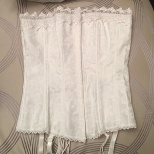 *New* Frederick's of Hollywood Bridal Corset