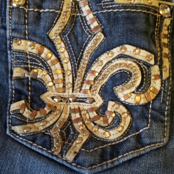 *SOLD* Fluer de Lis Miss Me Jeans - Picture 2 of 4