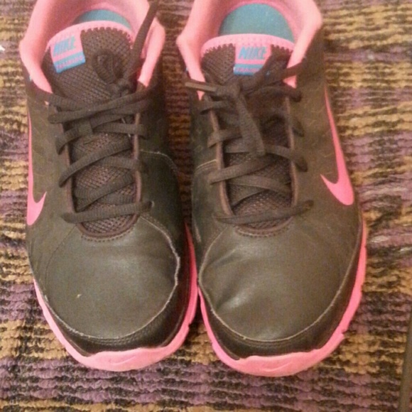 Nike - Picture 4 of 4