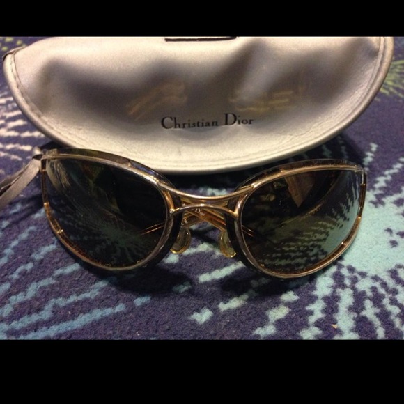 Vintage sunnies from another Posher