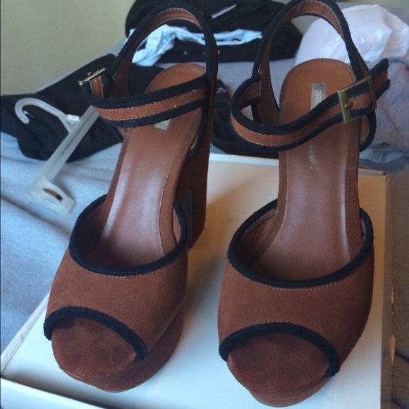 high heels - Picture 3 of 3