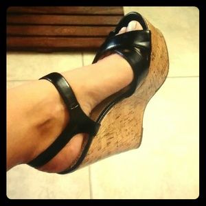 Open toe black wedge