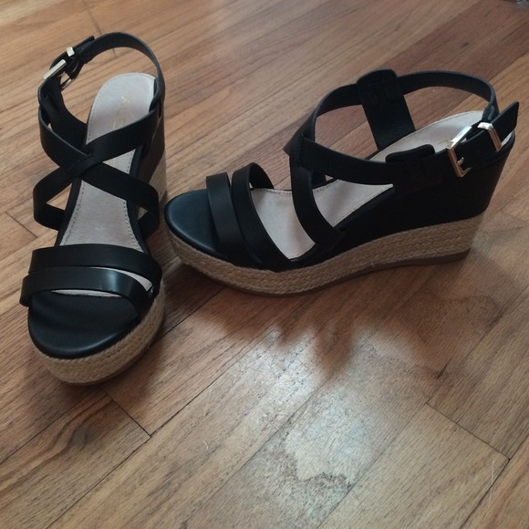 🎉Final Markdown!!! ALDO Leather Wedges🎉