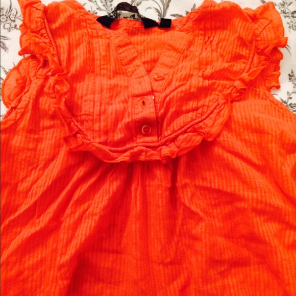 Coral top