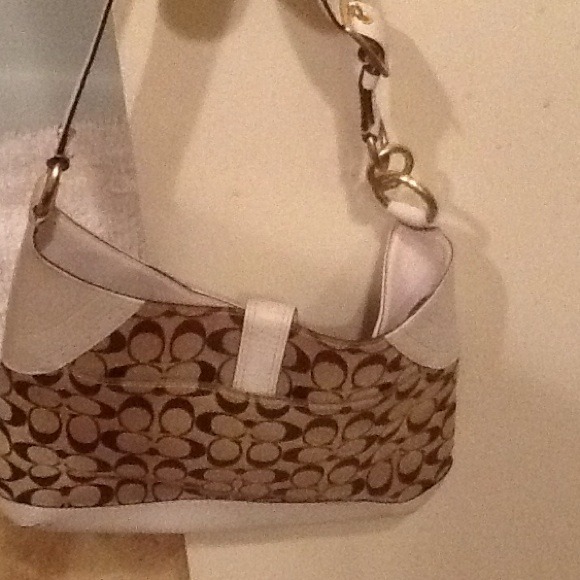 Coach purse - Picture 2 of 3