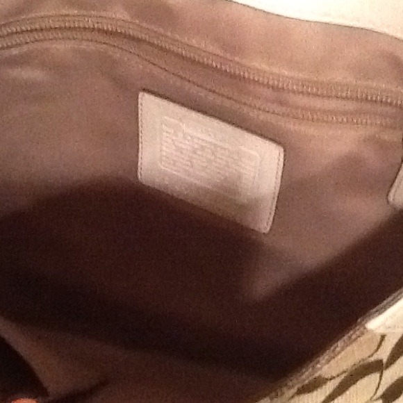 Coach purse - Picture 3 of 3
