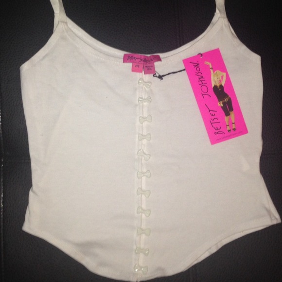 Embellished tank