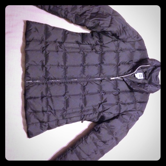 GAP Jackets & Blazers - Gap black puffer jacket