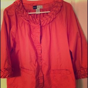STUNNING crop jacket with 3/4 sleeve! Fab for fall