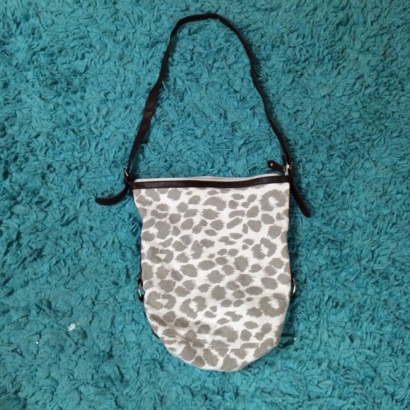 White and Gray Cheetah Canvas Crossbody Bag!🐯💗💗