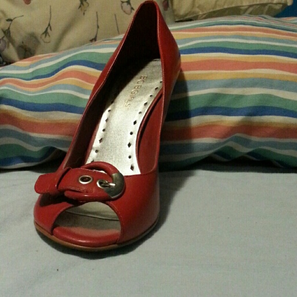 Red peep toes