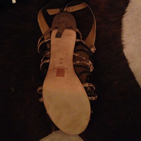 SOLD - Picture 3 of 4