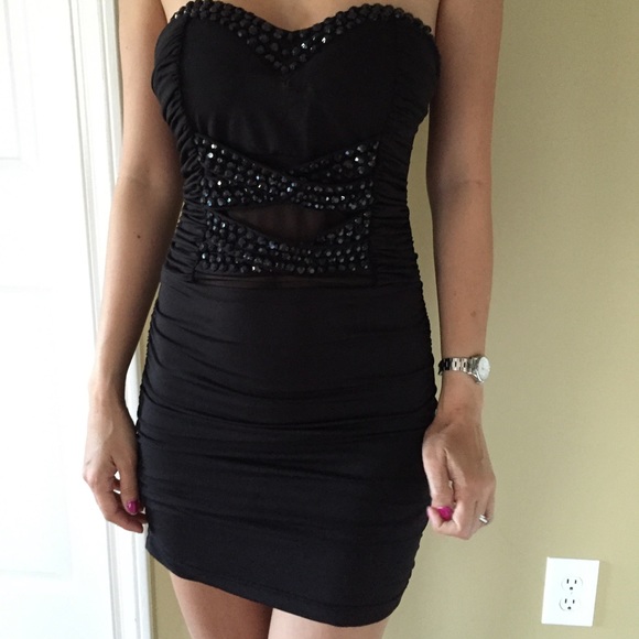 Dress - Picture 4 of 4