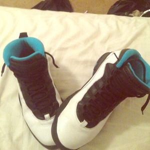 Jordan's powder blue 10s
