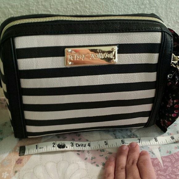 *******Sold*******Betsey Johnson - Picture 3 of 4