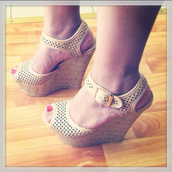 XXI beige wedges