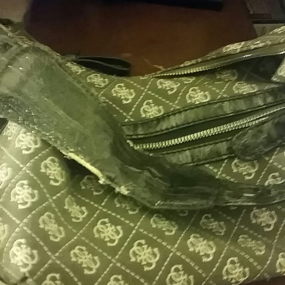 Guess purse grey - Picture 3 of 4