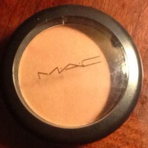 Authentic MAC Buff Blush/lip/Chanel lip bundle