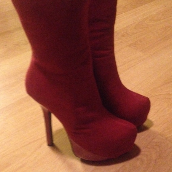 😍😍SEXY Red Platform Boots NWOT😍😍