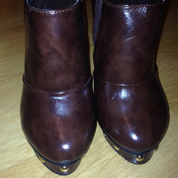 Shoes for Nicole Chocolate Brown Ankle Boots NWOT