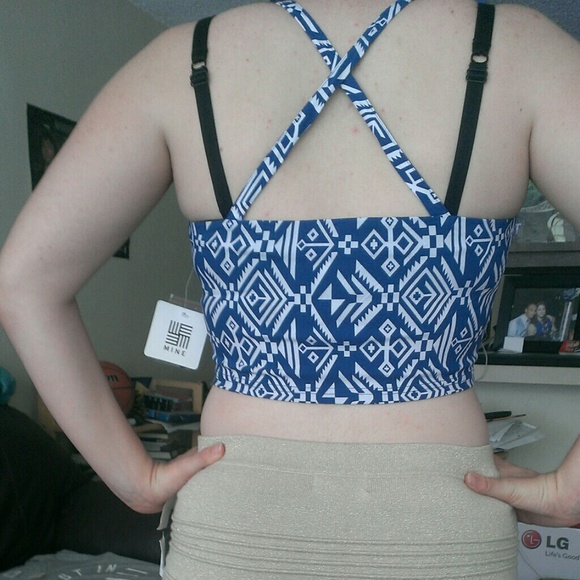 NWT Tribal Aztec Blue & White Button-Up Crop Top - Picture 4 of 4