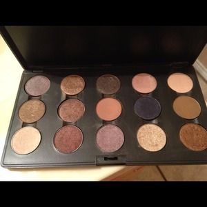 Authentic MAC Eyeshadow Palette