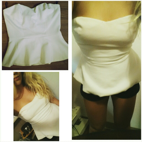 Flattering strapless top. - Picture 1 of 1