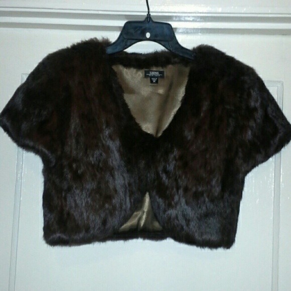 Fur bolero