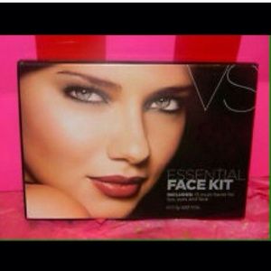 Vs essential face kit