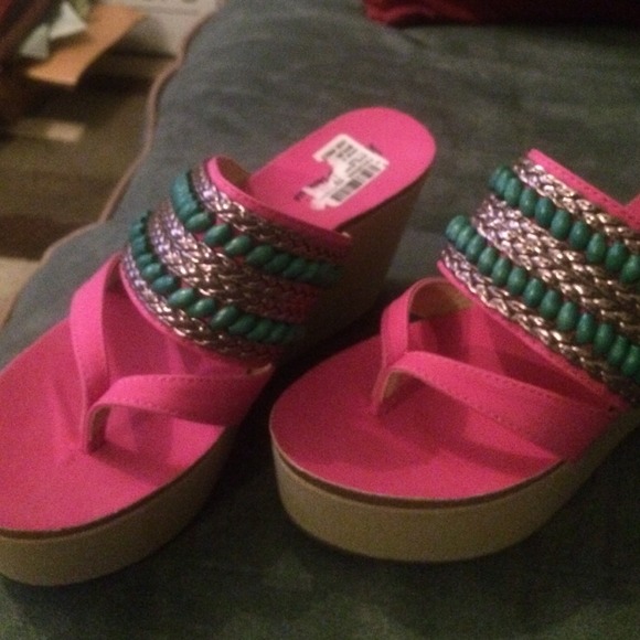 Very nice sandals