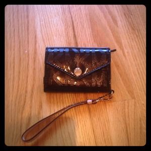 Michael kors black patent logo wristlet