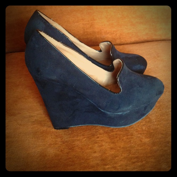 Black suede loafer wedge