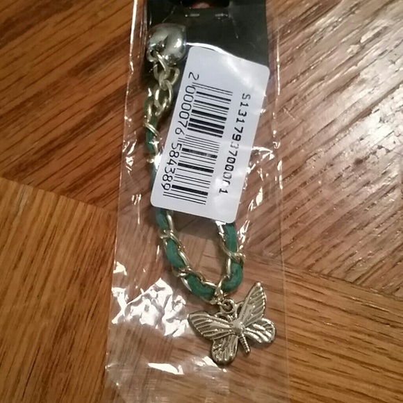 Butterfly and heart pattern fabric bracelet - Picture 4 of 4