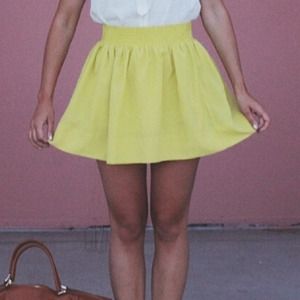 yellow skirt