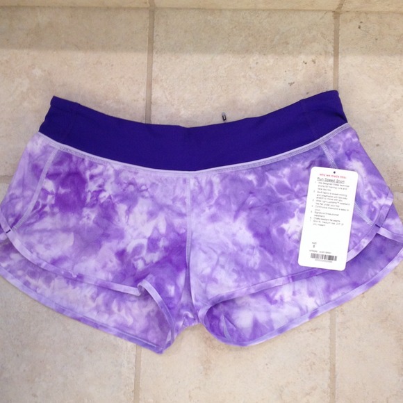 NWT Lulu Speed Shorts in Bruised Berry