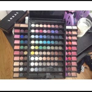 Sephora Makeup Academy Palette. Limited Edition.