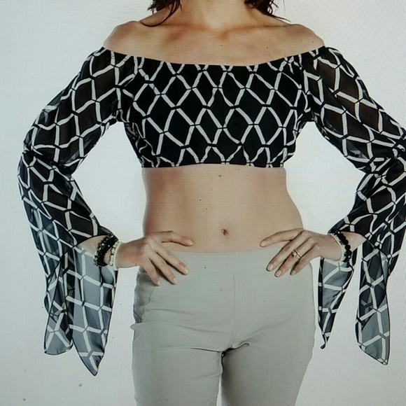 Tops - Off Shoulder Crop Top