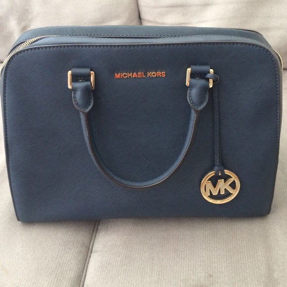 Michael Kors blue tote