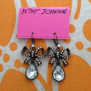 Cute Bow & Crystal Betsey Johnson Earrings