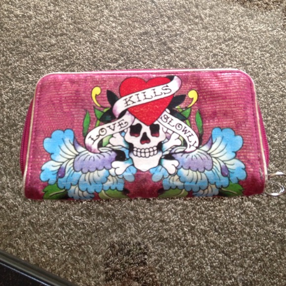 Ed hardy hot pink wallet