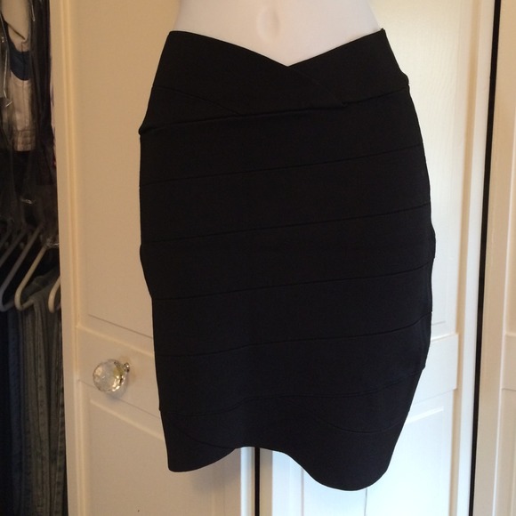 Bandage Skirt⚡️Hot Hot Hot⚡️NWOT - Picture 1 of 3
