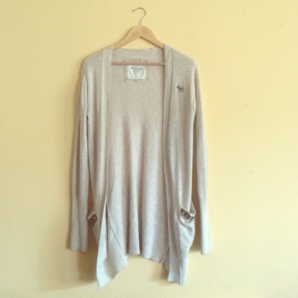 Abercrombie & Fitch Sweaters - Beige knitted cardigan