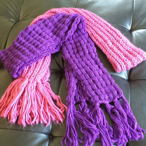 Old Navy Accessories - Old Navy Scarves NWOT