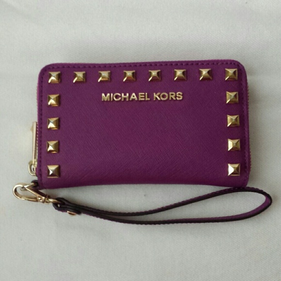 Authentic Michael Kors Wristlet