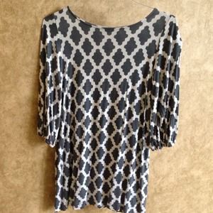 Great grey and white tunic